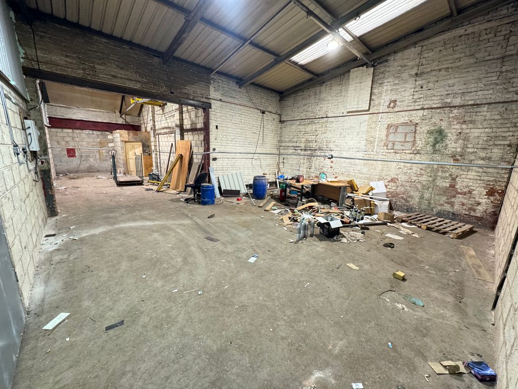 Property photo 2 of 4