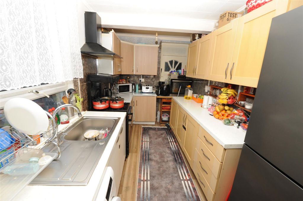 Property photo 3 of 13