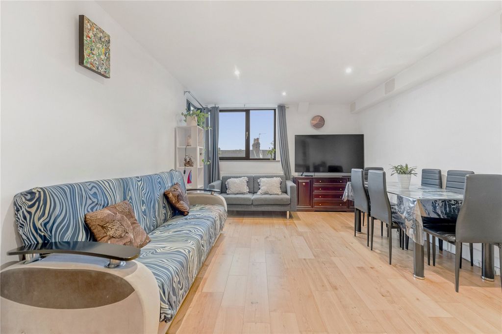 Property photo 2 of 11 Picture No. 06