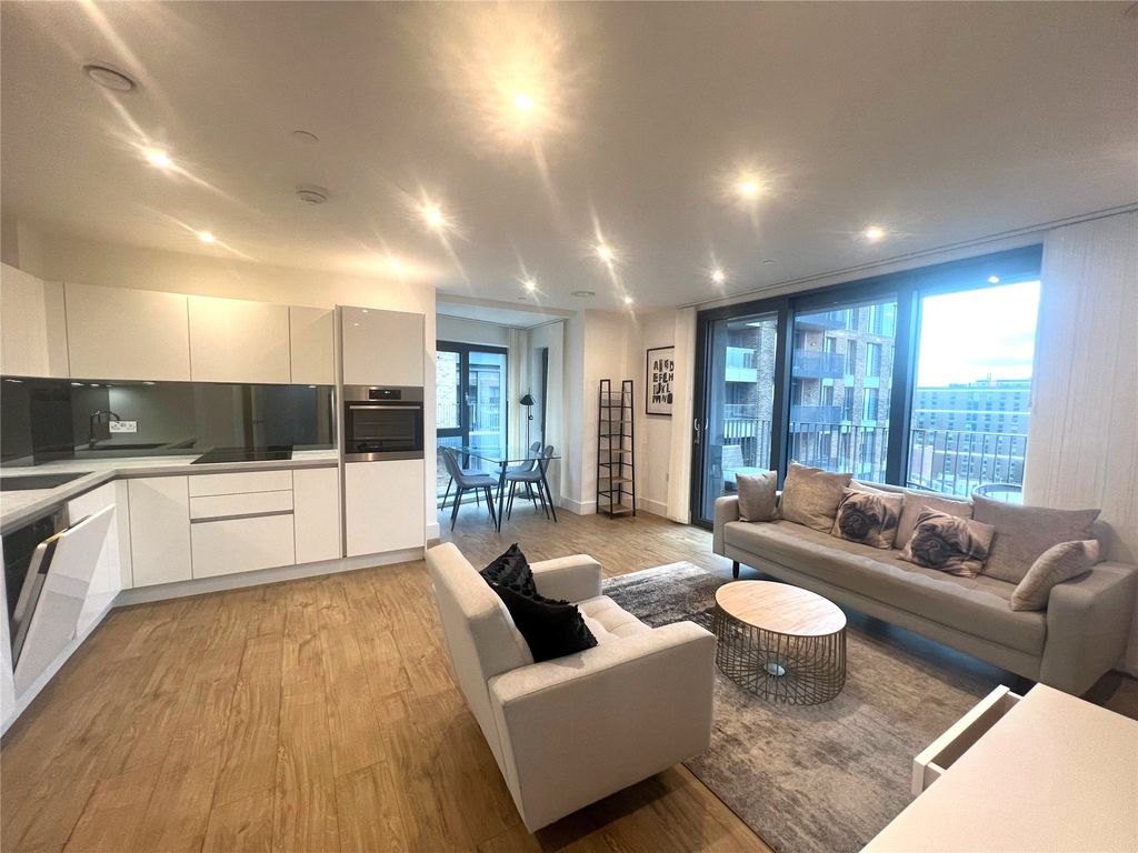 Property photo 2 of 16 Picture No. 03