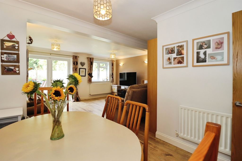 Property photo 3 of 22