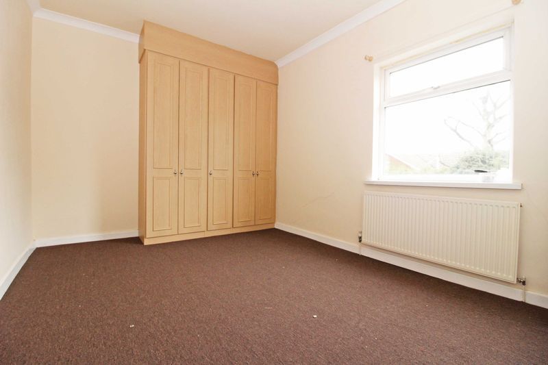 Property photo 3 of 9 Photo 7