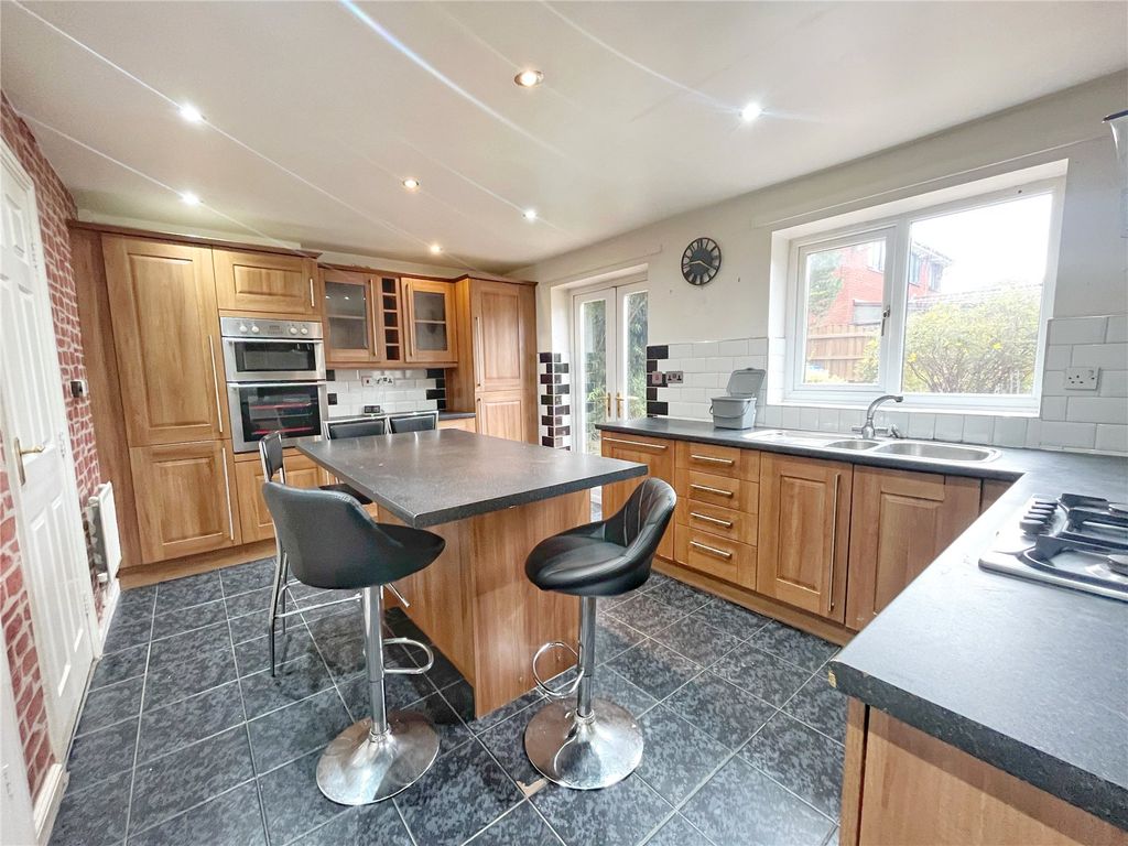 Property photo 1 of 17 Picture No. 34