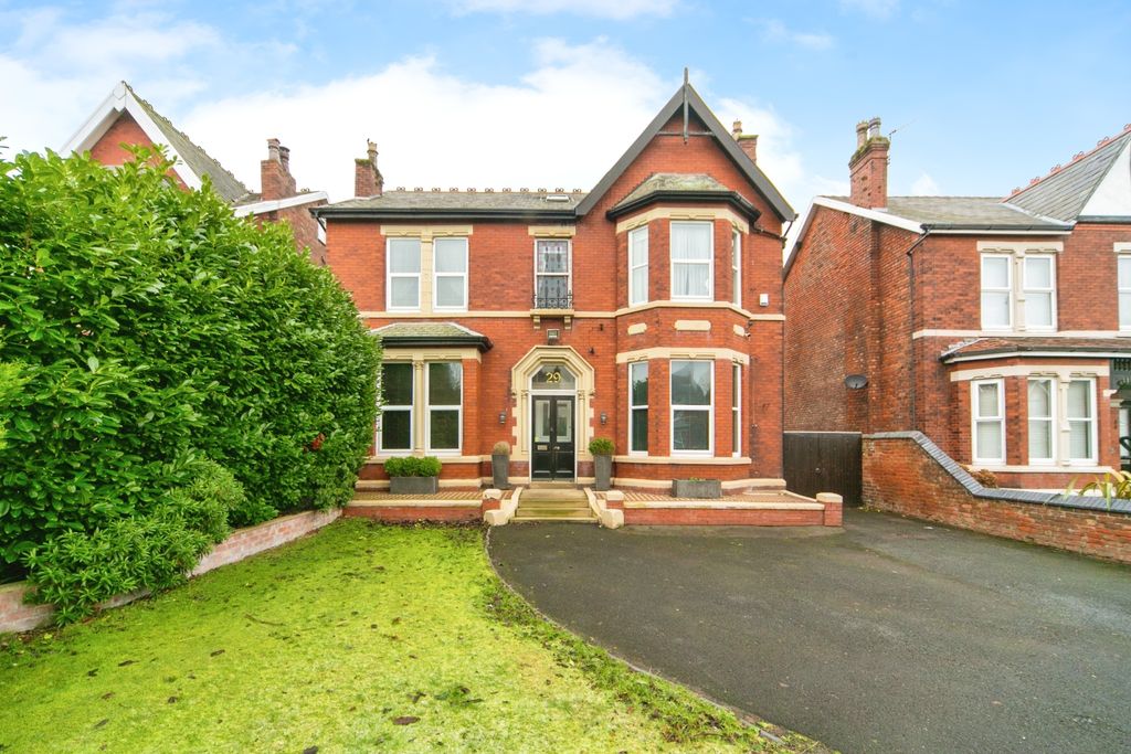 Property photo 1 of 17 Photography