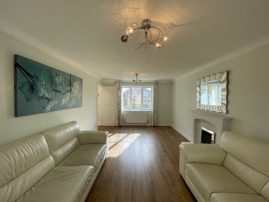 Property photo 3 of 15 Living Room