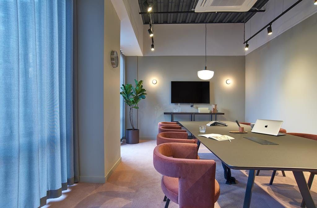 Property photo 3 of 9 Tog Hammersmith 3.Jpeg