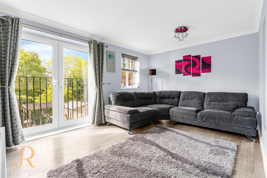 Property photo 3 of 29 Internal-20.Jpg