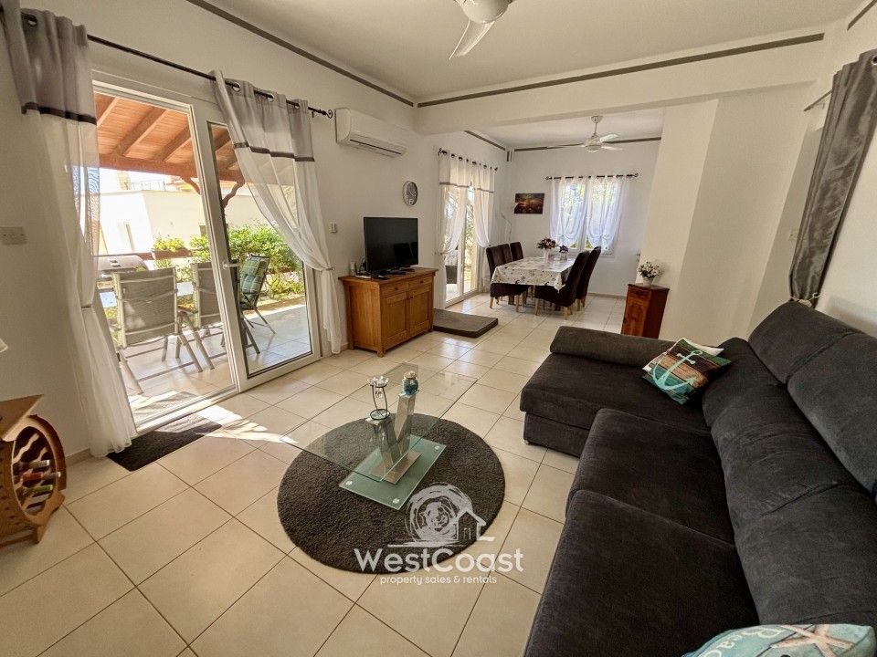 Property photo 2 of 35