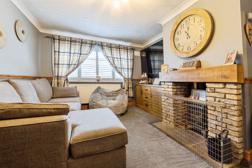 Additional image 10 of 4 bed semi-detached bungalow for saleSwallow Drive, Brandon IP27