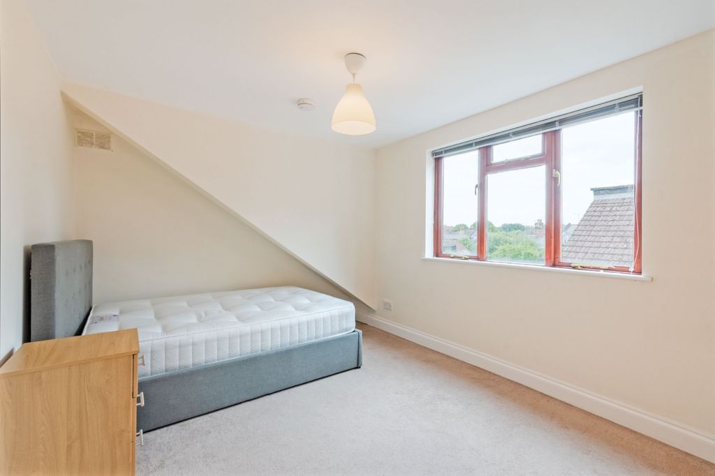 Property photo 3 of 18 Picture No. 41
