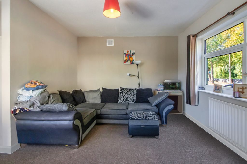 Property photo 2 of 16 Lounge_-3