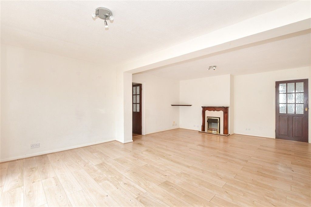 Property photo 2 of 12 Dining Area