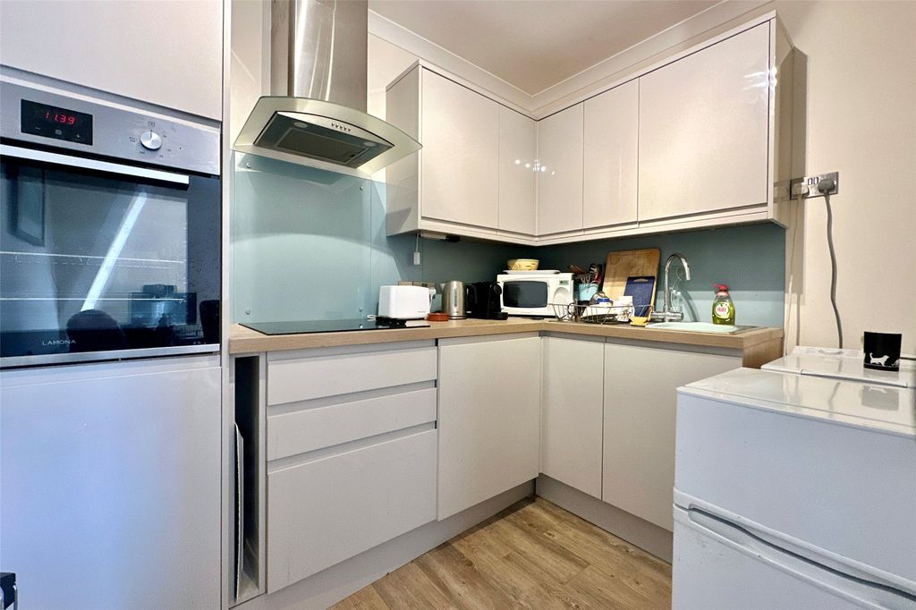 Property photo 3 of 10 Picture No. 06
