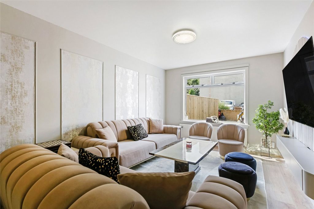 Property photo 2 of 18 Picture No. 03