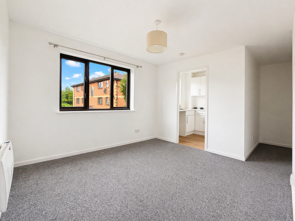 Property photo 3 of 6