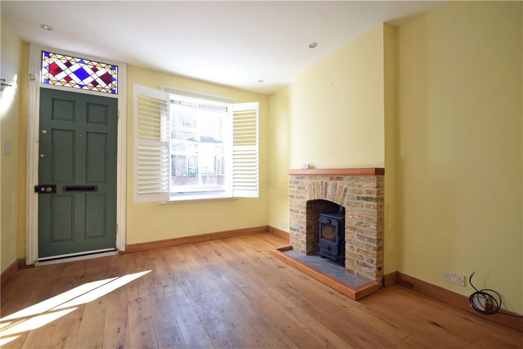 Property photo 2 of 8 Picture No. 13
