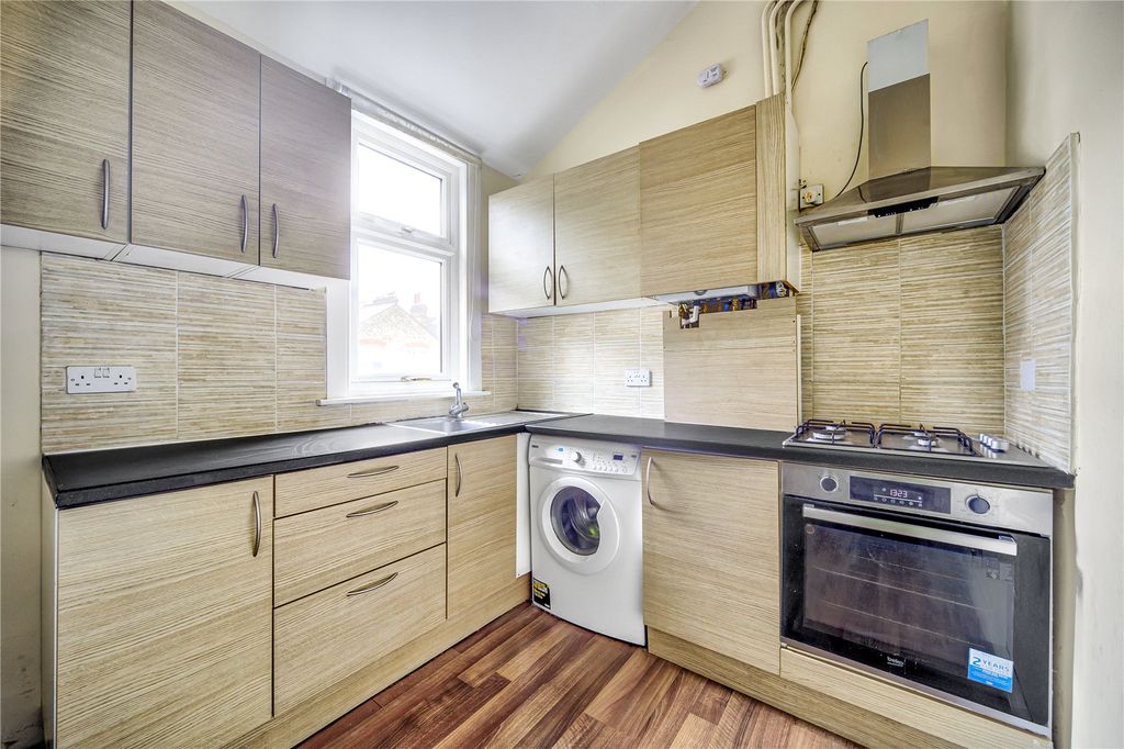 Property photo 3 of 11 Picture No. 08