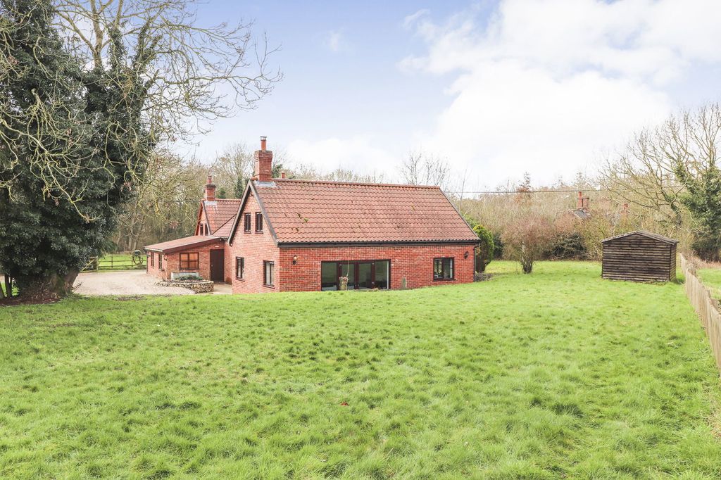 Property photo 1 of 30