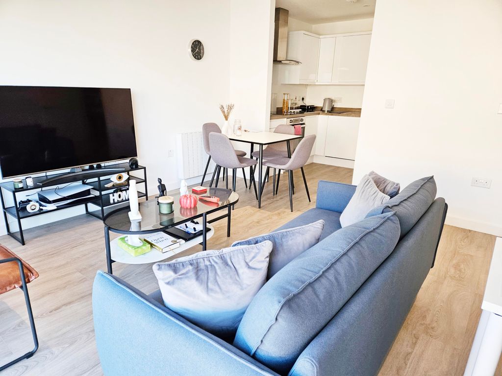 Property photo 2 of 11