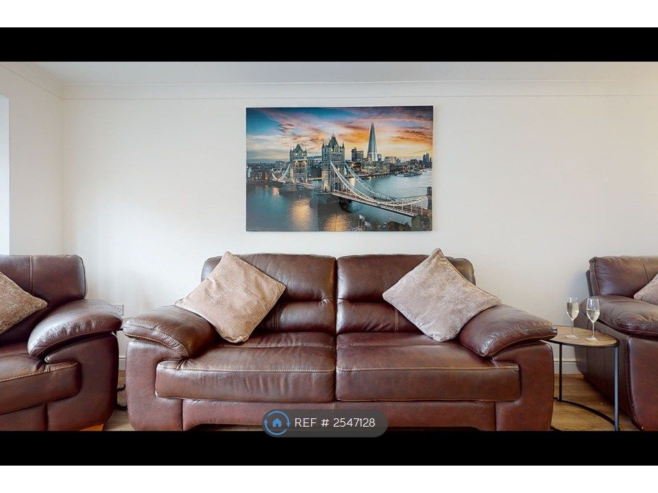 Property photo 2 of 20 Large Sofa