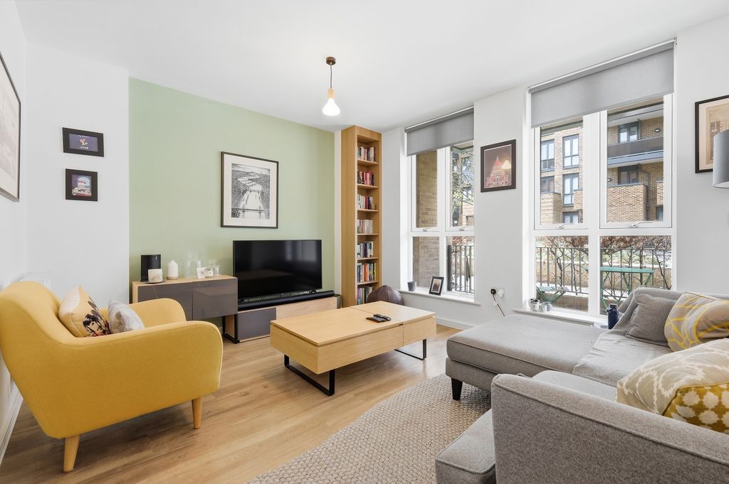 Property photo 2 of 17 Photo 2