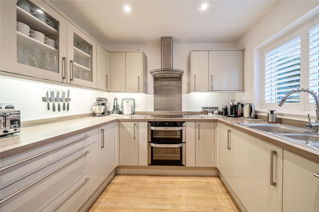 Property photo 3 of 27 Picture No. 22