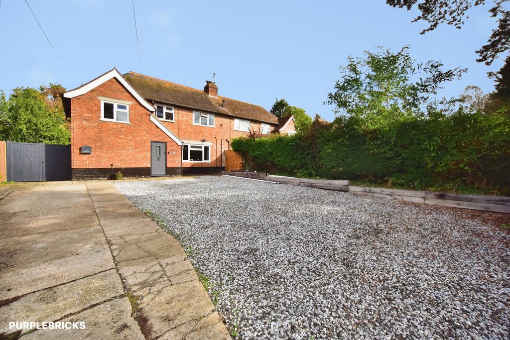 Property photo 2 of 31