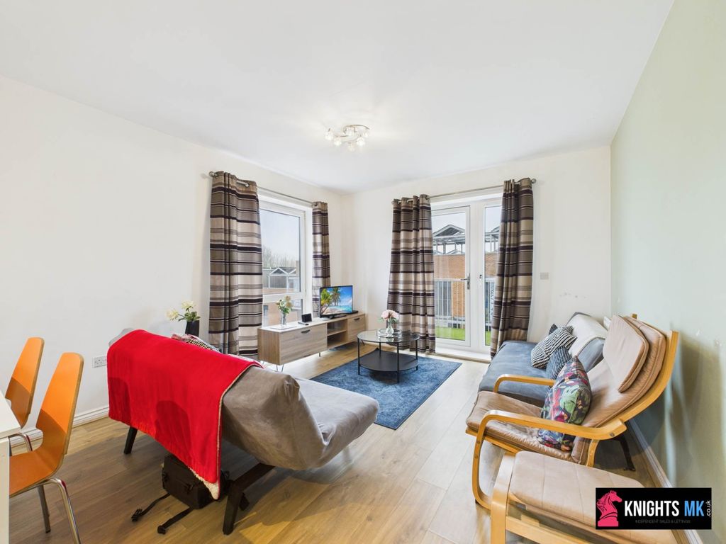 Property photo 3 of 12