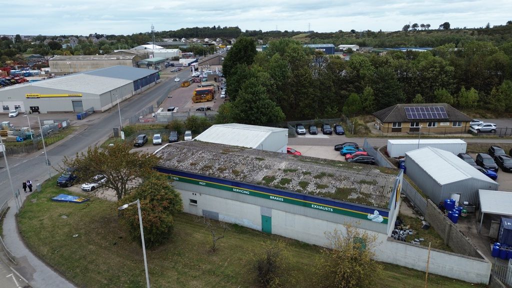 Property photo 2 of 6 Photo 1