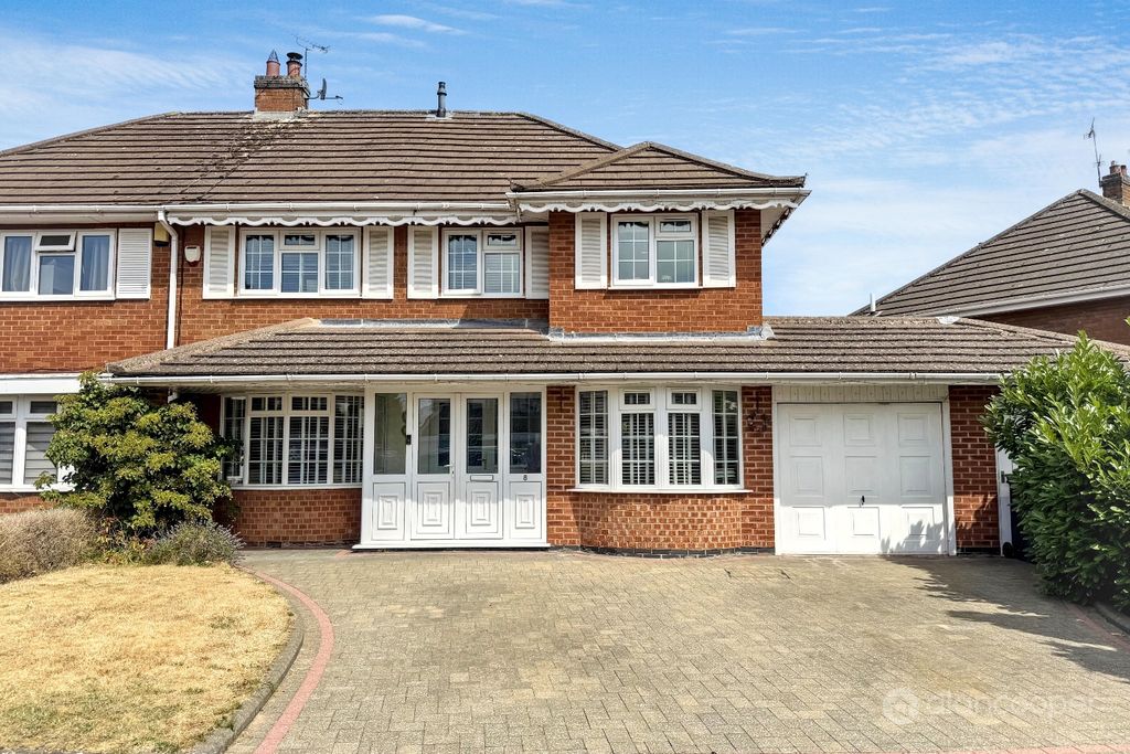 Property photo 1 of 22 5322381