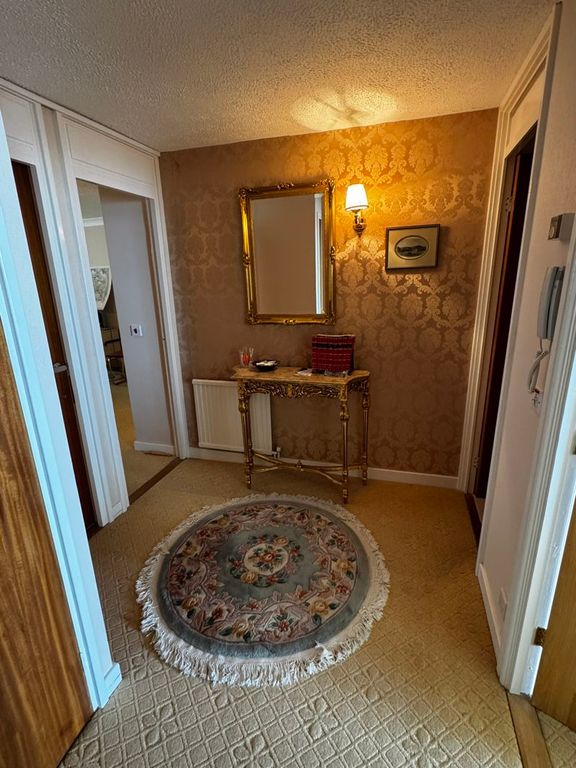 Property photo 3 of 18 Photo 9