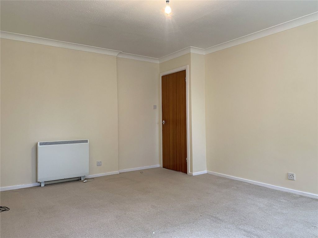 Property photo 3 of 10 Picture No. 02