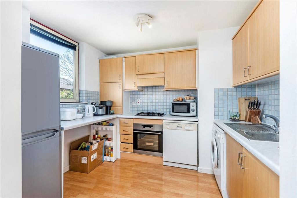 Property photo 3 of 6