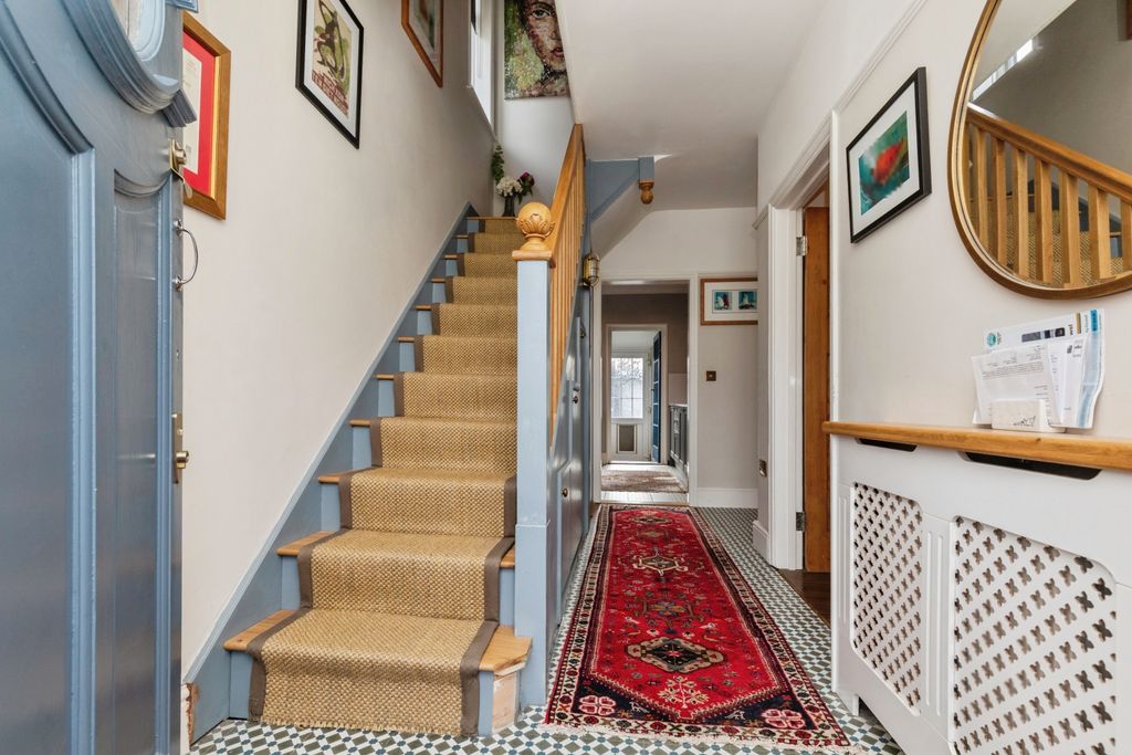 Property photo 1 of 20 Entrance Hallway