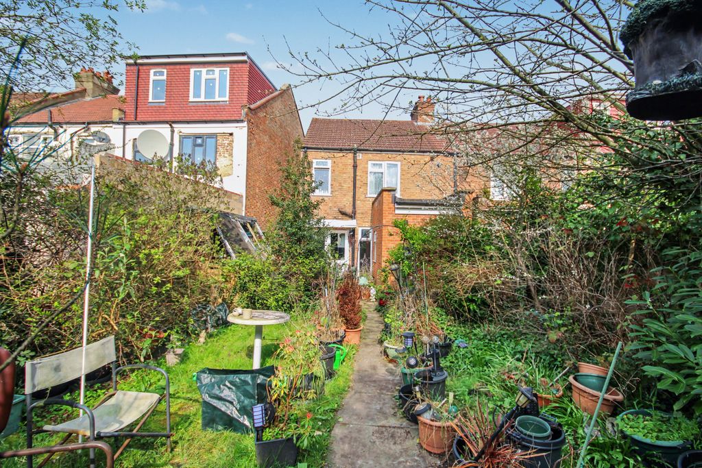 Property photo 2 of 12 Gallery