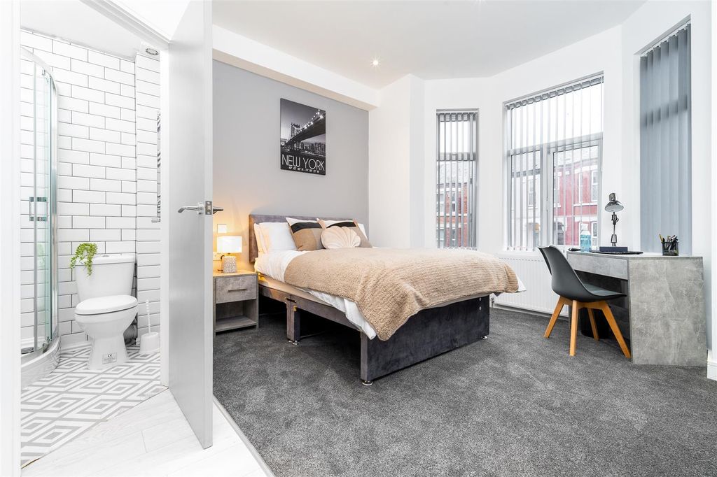 Property photo 2 of 9 2022-11-06-Rpv-HMO-5-008.Jpg