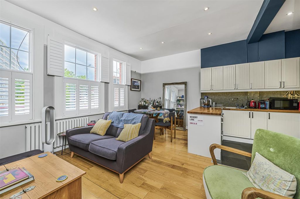 Property photo 1 of 13 Reception - Kitchen, Battersea Park Road, Eden Har