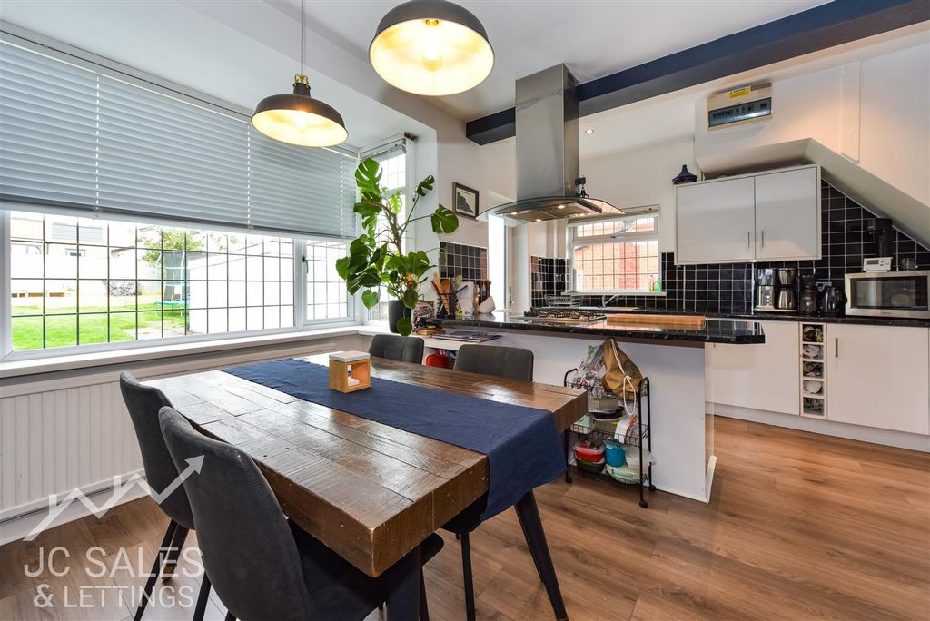 Property photo 2 of 17 Dsc_5437.Jpg