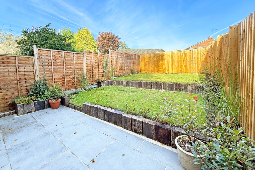 Property photo 3 of 17