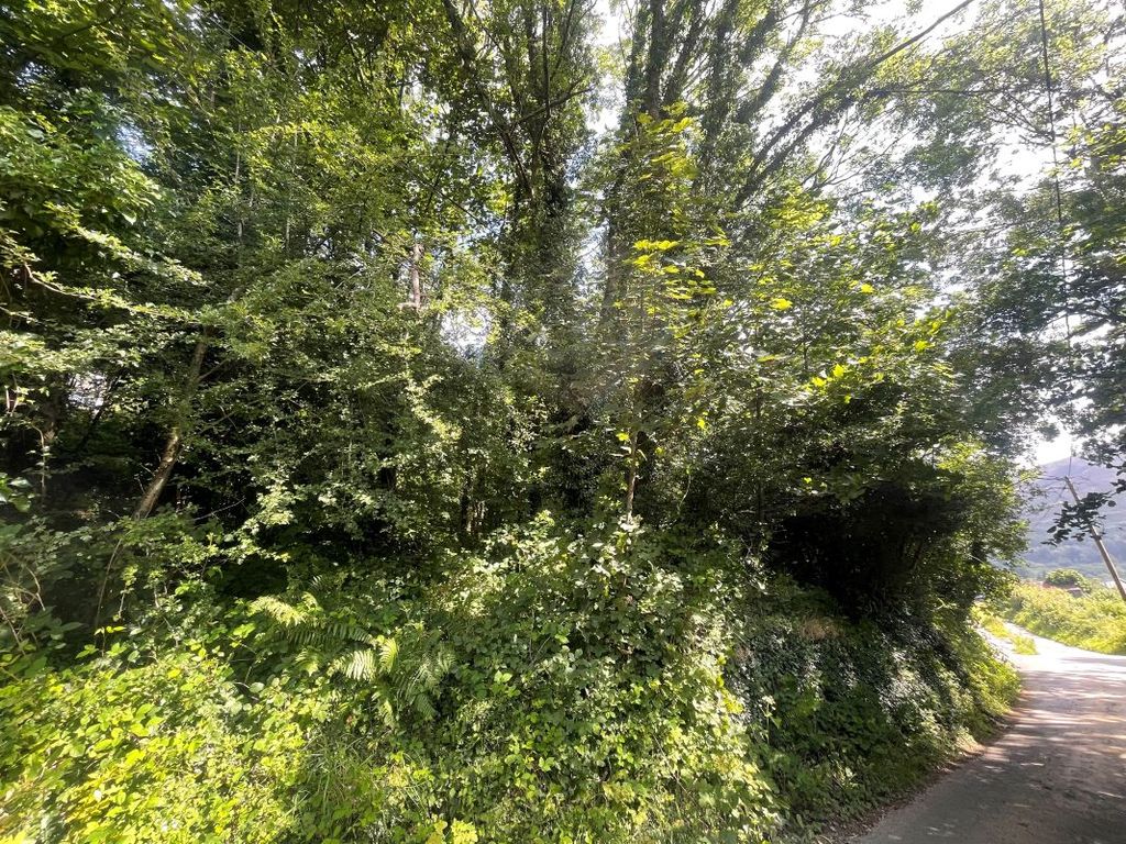 Property photo 3 of 6