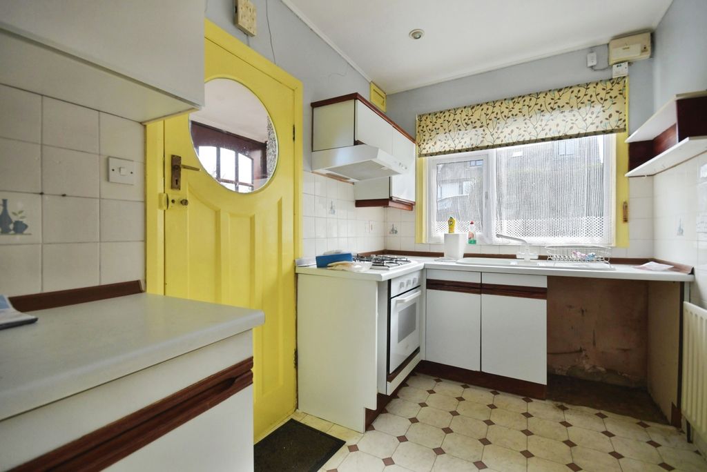 Property photo 2 of 19 Pbox-Img.Jpg