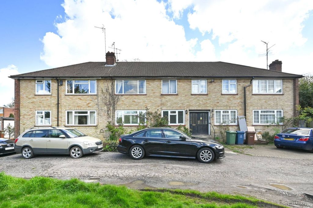 Property photo 2 of 9