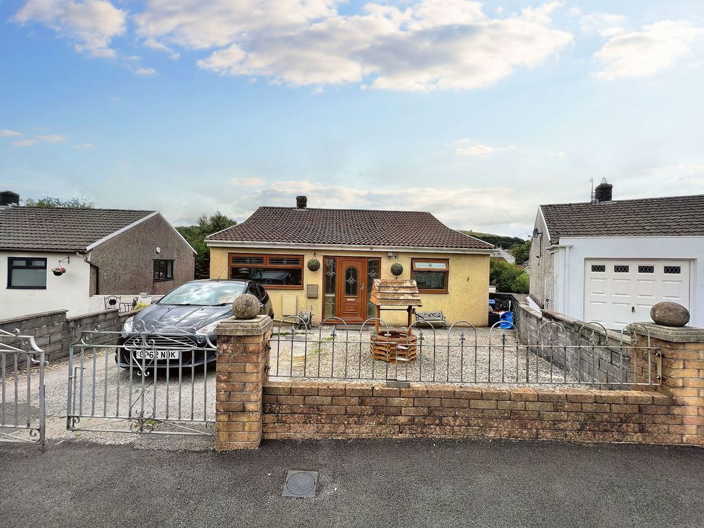 Property photo 1 of 26