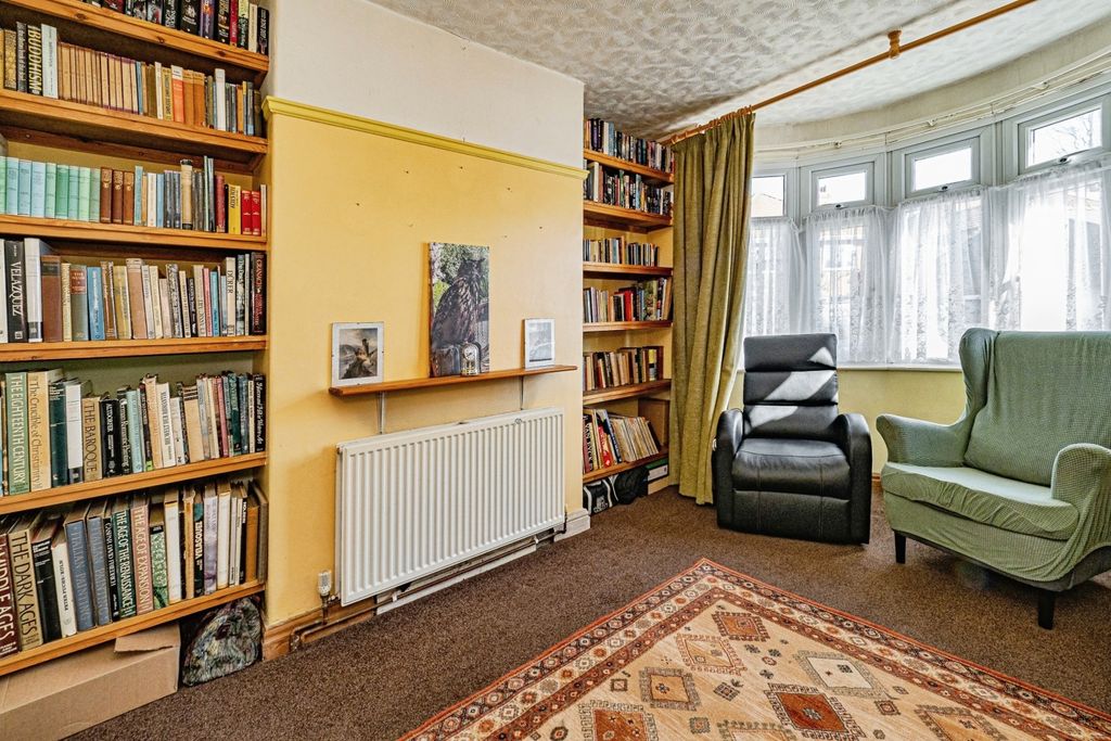 Property photo 3 of 15 Image 2