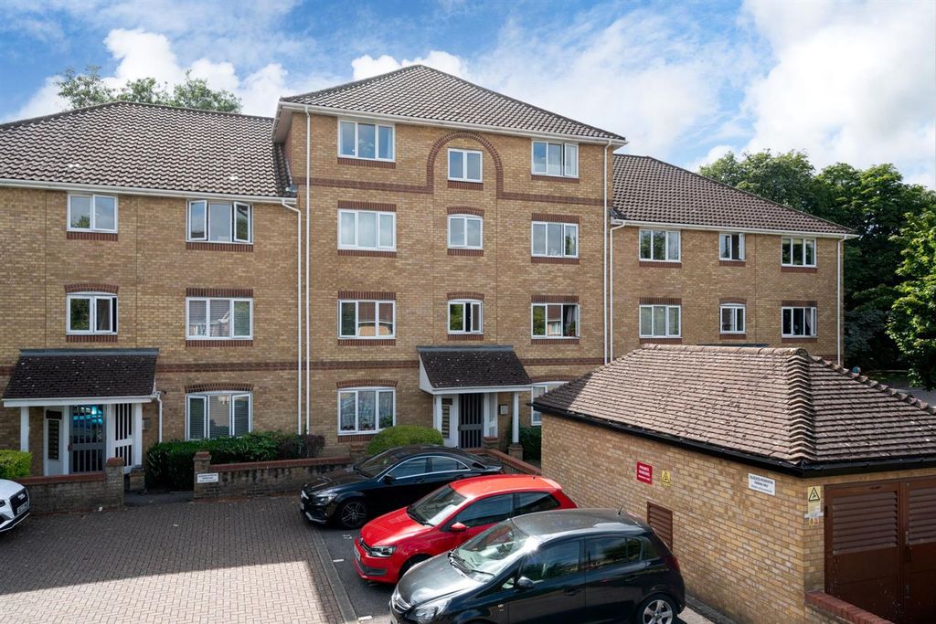 Property photo 1 of 13