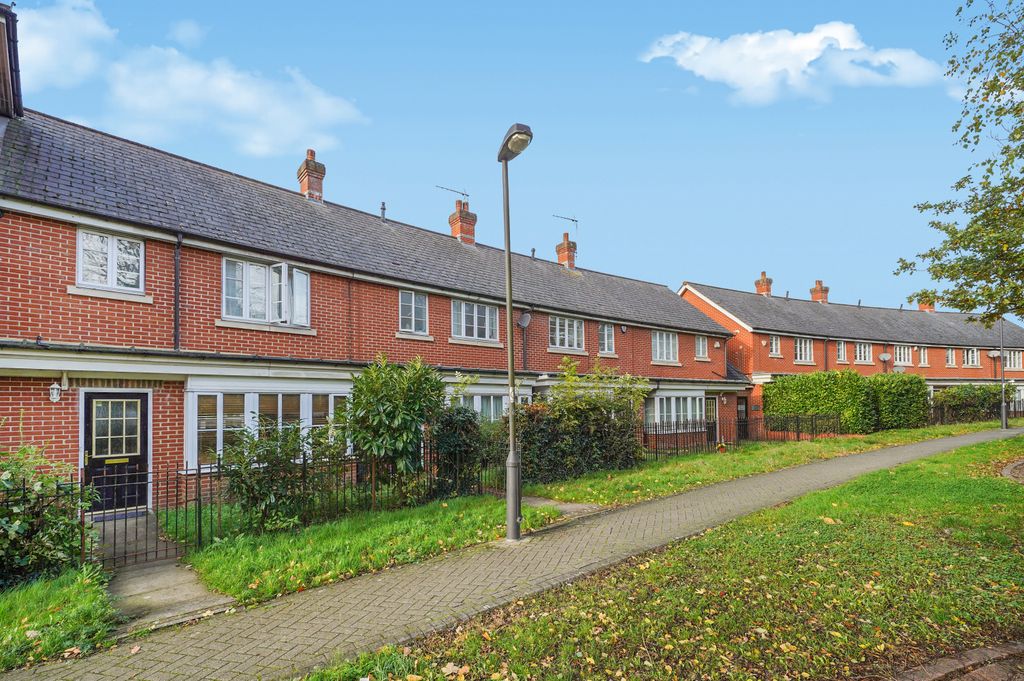 Property photo 3 of 16