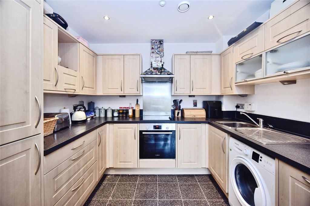 Property photo 3 of 23 Picture No. 09