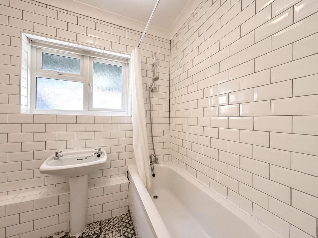 Property photo 3 of 9 Picture No. 25