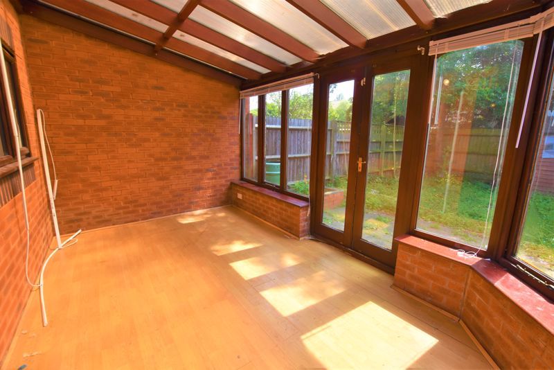 Property photo 3 of 8 Conservatory