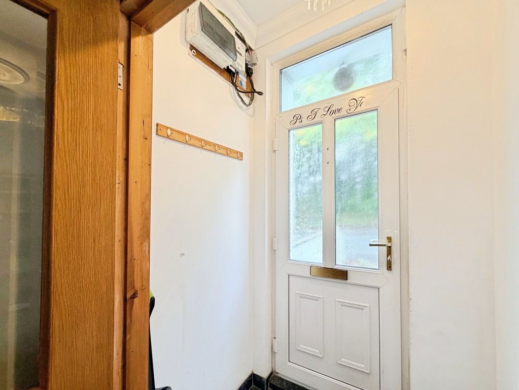 Property photo 3 of 34 4642656